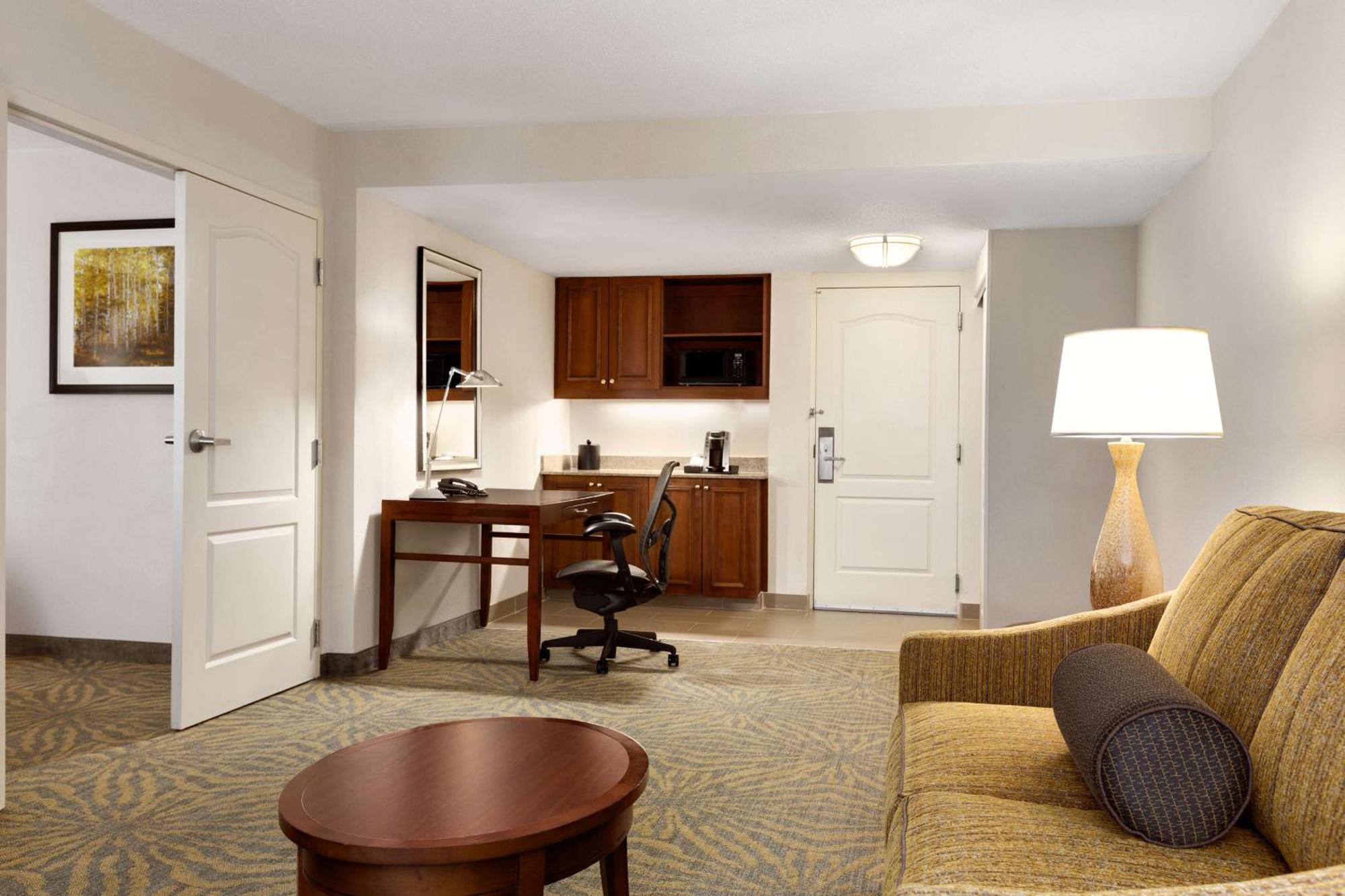 Hilton Garden Inn Шелтон Экстерьер фото