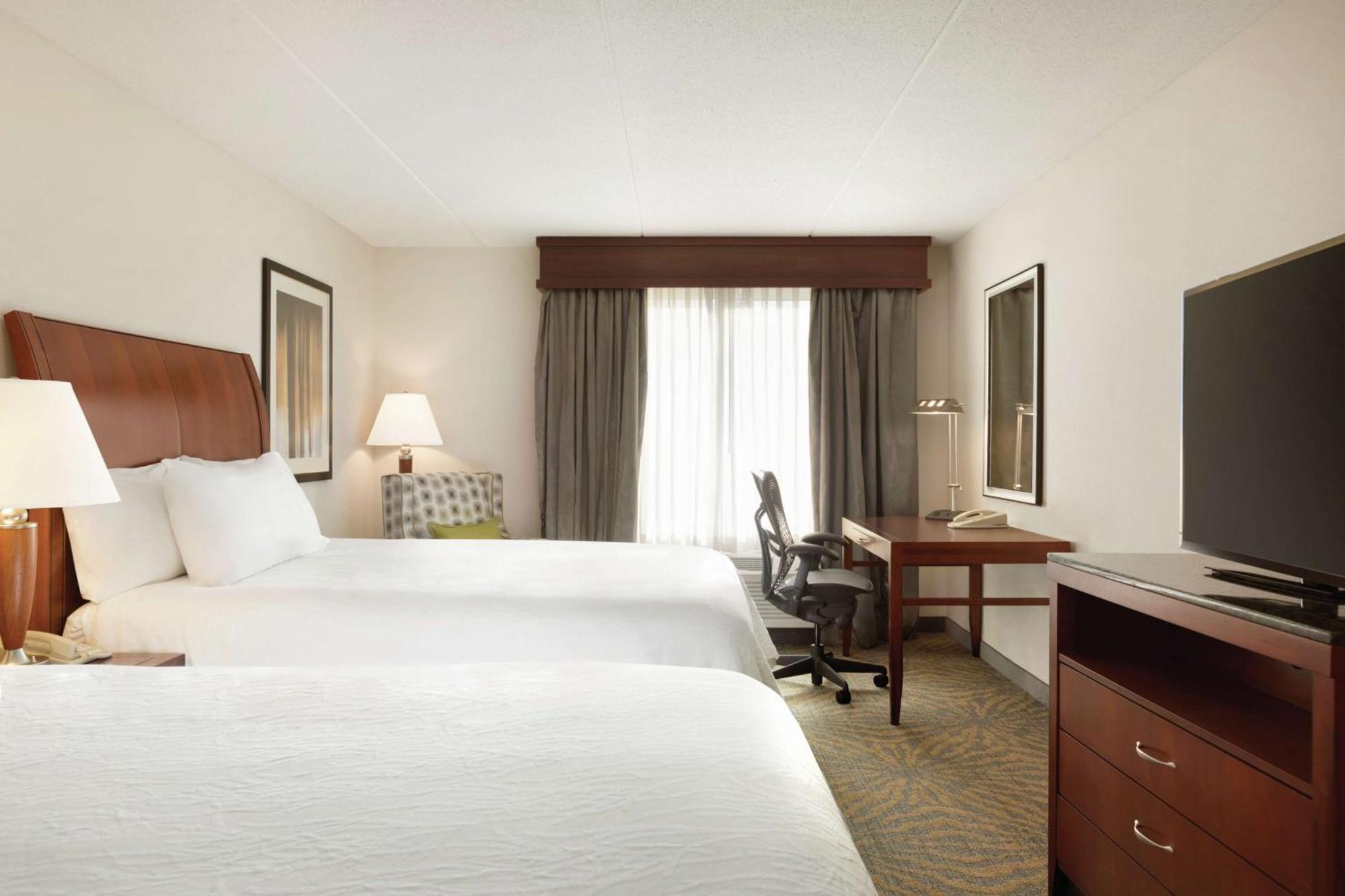 Hilton Garden Inn Шелтон Экстерьер фото