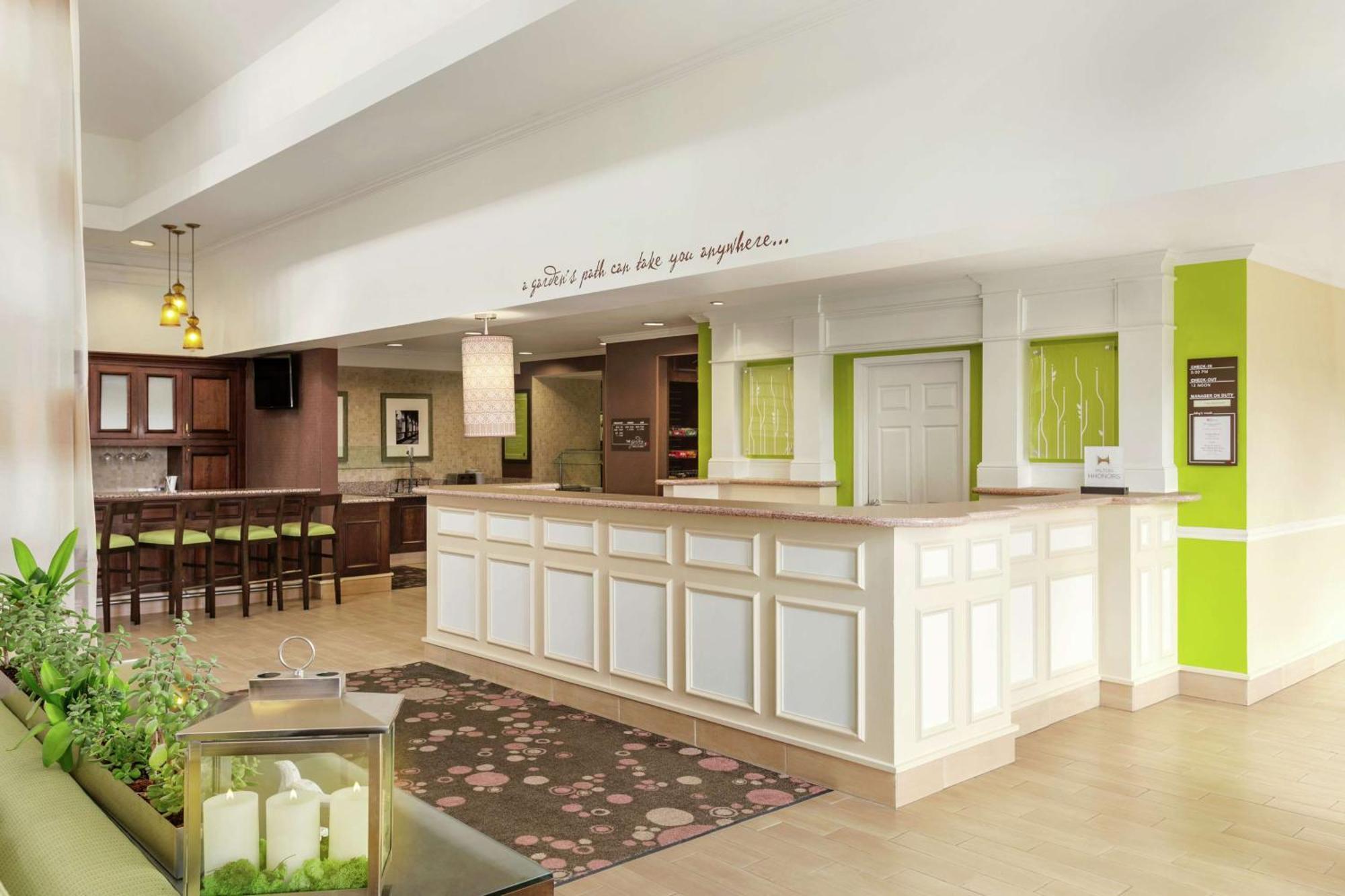 Hilton Garden Inn Шелтон Экстерьер фото